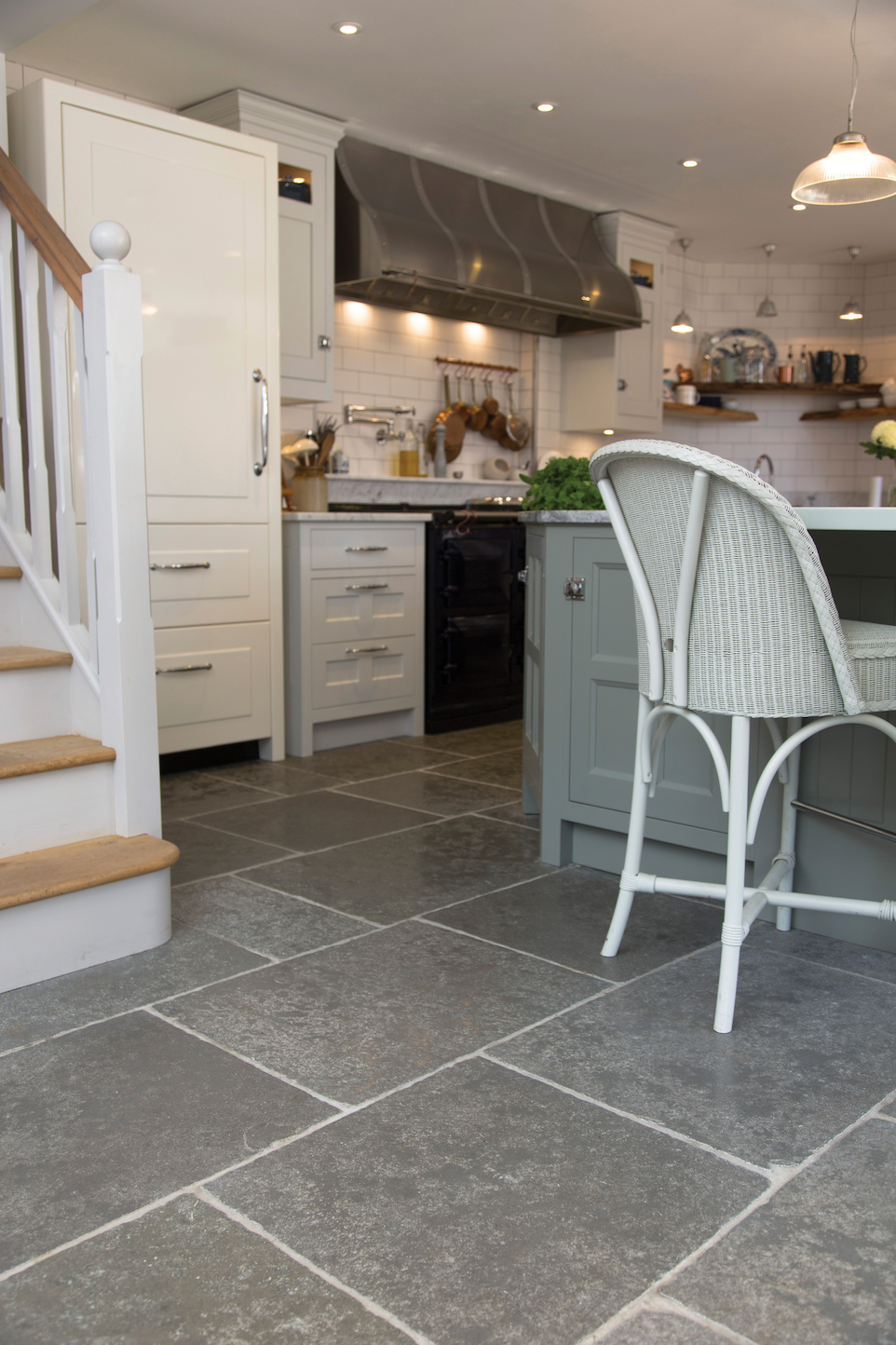 Ca'Pietra Denham Limestone - Seasoned Finish